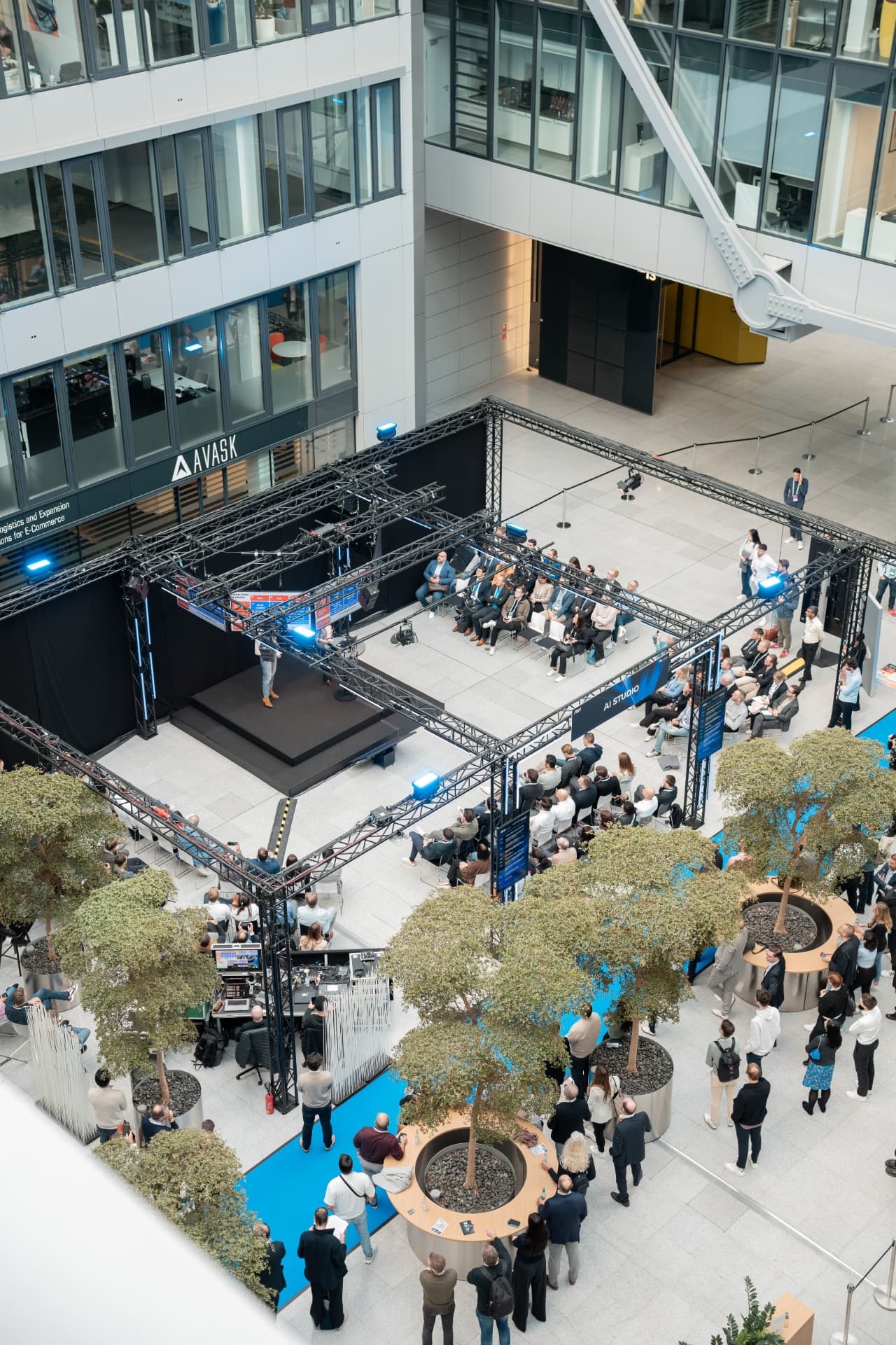 ATRIUM WEST — AI WEEK 2025 SIDE STAGE | ATRIUM 3