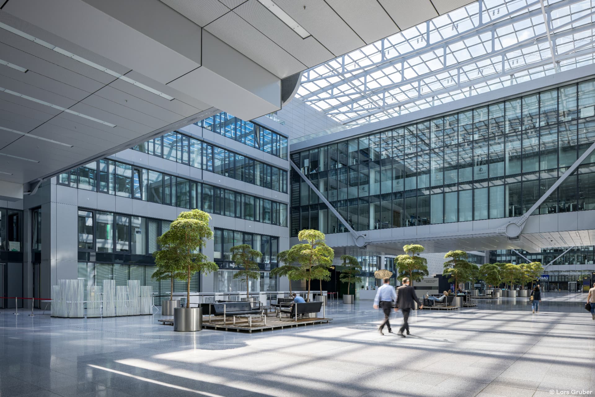 ATRIUM WEST — Impression 3